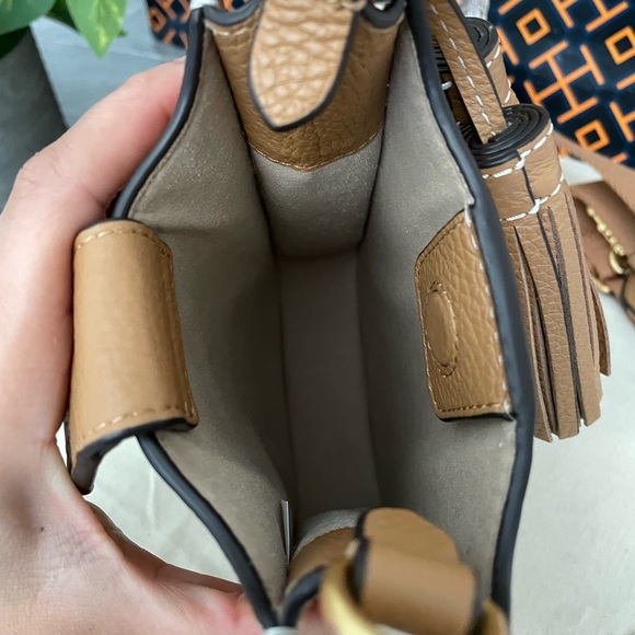 NWT Tory Burch Thea Cellphone Smartphone Pebble Leather Crossbody Black … - Picture 7 of 16